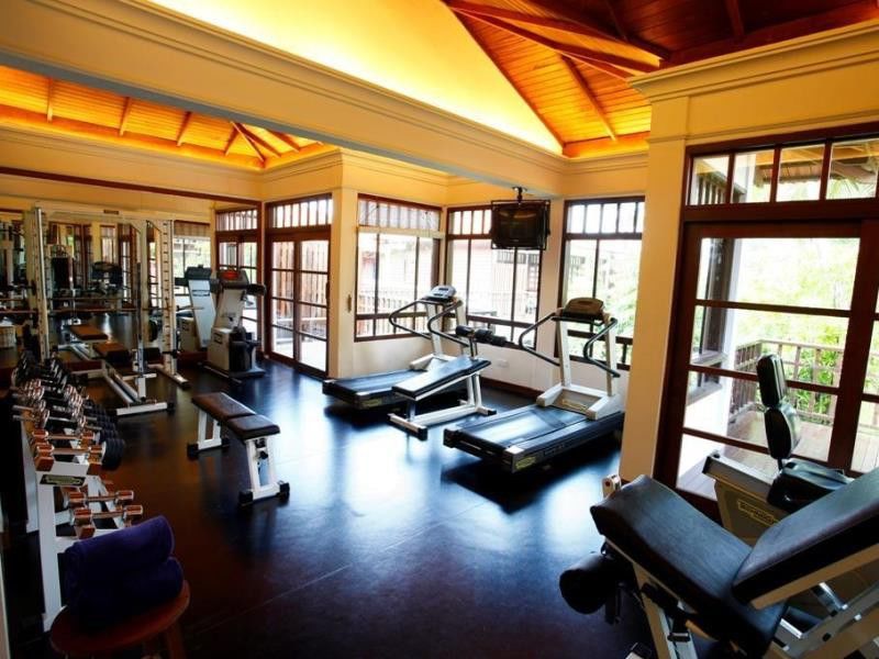 Отель Avillion Порт-Диксон Экстерьер фото The gym at the InterContinental Hotel, Mauritius