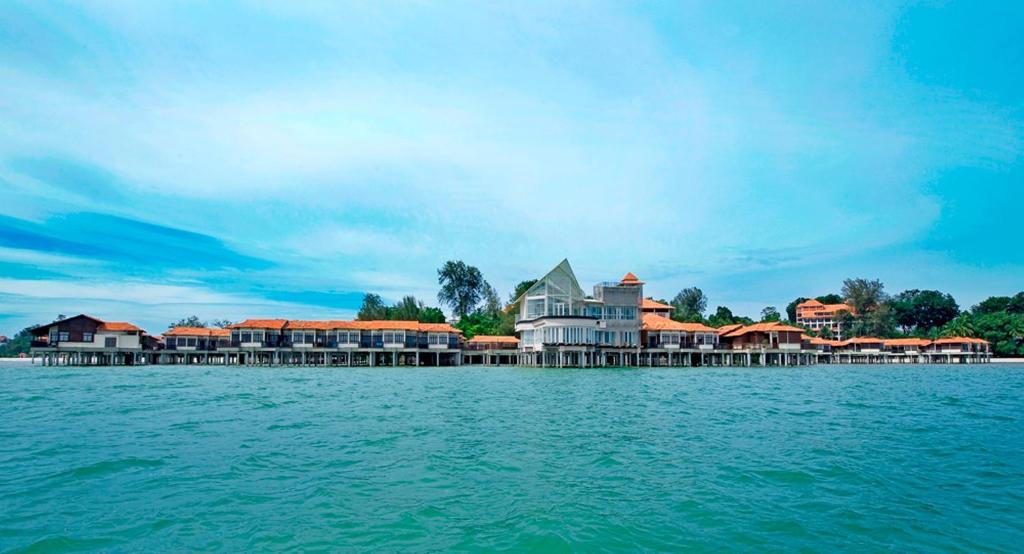 Отель Avillion Порт-Диксон Экстерьер фото Desaru Coast Resort